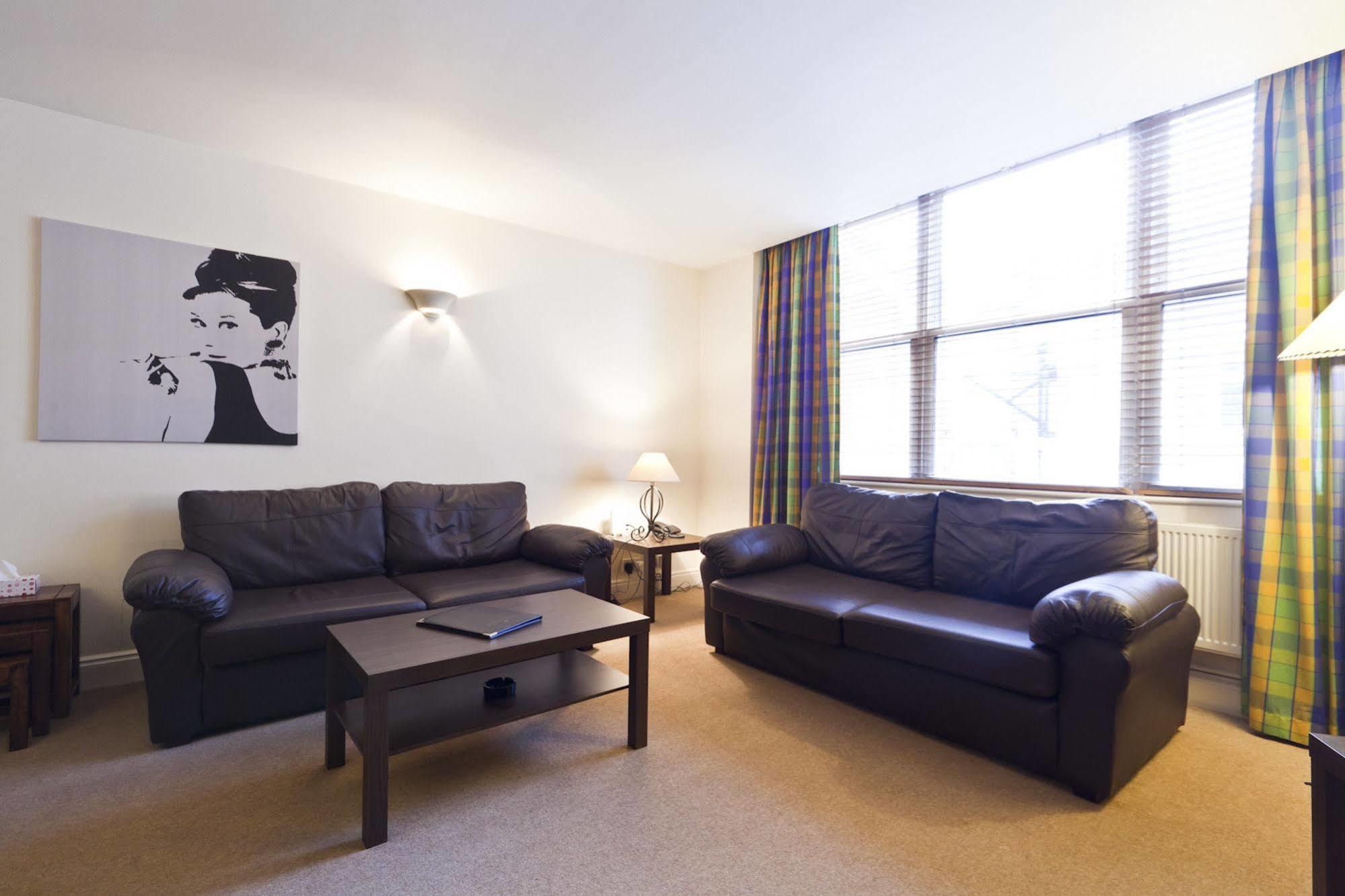 Park Lane City Apartments Londres Extérieur photo